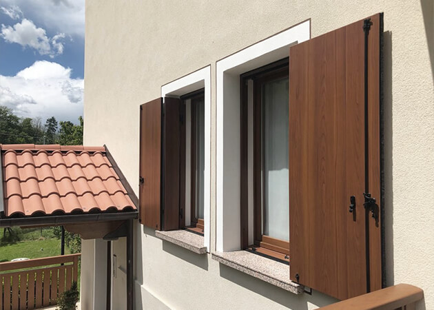 Scuri e balconi in alluminio